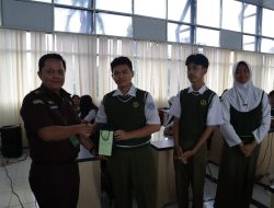 Kejaksaan tinggi (kejati) lampung menyelenggarakan program Jaksa masuk sekolah (JMS)di Sman 1 Bandar Lampung.