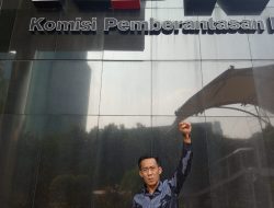 AKAR DESAK KPK PANGGIL 3 ANGGOTA DPR-RI ASAL LAMPUNG YANG DIDUGA TERLIBAT KORUPSI DANA CSR BI