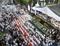 Ribuan Warga Lampung Padati “Lampung Bersholawat” Peringatan Nuzulul Quran dan HUT ke-61 Provinsi Lampung