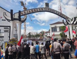 Gelar Aksi di Kejati, Simpul Desak APH Tangkap Pemilik SPBU TUBA 