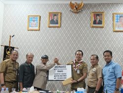 Kwarda Lampung Terima Donasi Bumbing Kemanusiaan Dari Kwarcab Kota Metro Untuk Banjir Sumatera