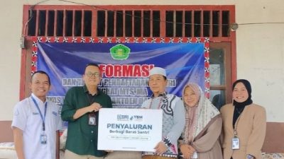 YBM Brilian Salurkan 1,5 Ton Beras dan Sajadah Karpet ke Ponpes Darut Tholibin Lampung Barat