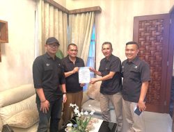 Terima SK Manajer, Aswarodi Siapkan Pelatda Tim Bulutangkis PWI Lampung Bidik Prestasi di Porwanas 2027