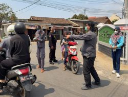 Puskesmas Rajabasa Indah Bersama Lintas Sektor Bagikan Masker, Antisipasi Dampak Abu Vulkanik